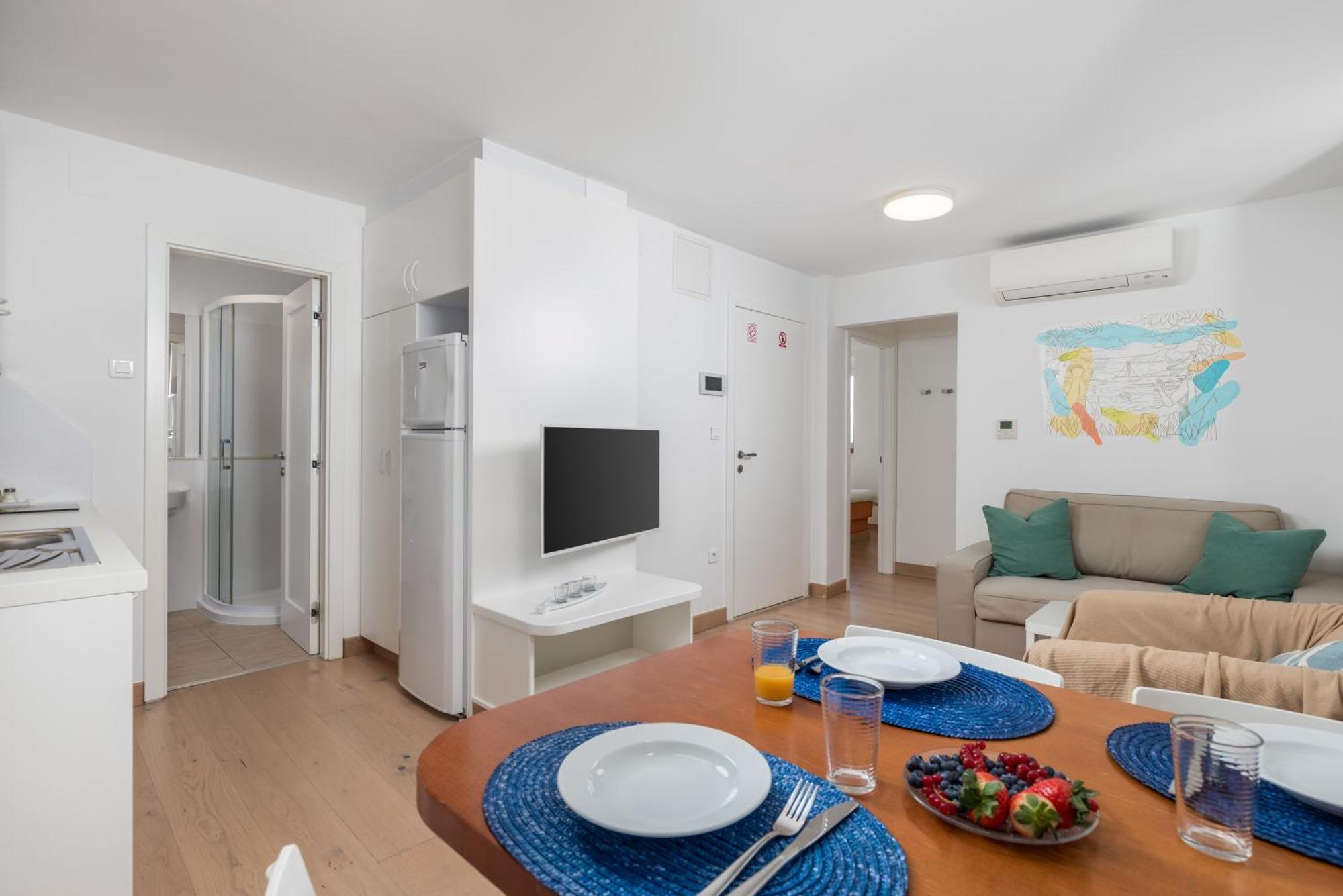 Apartments Anaika At The Beach, Opatija Esterno foto