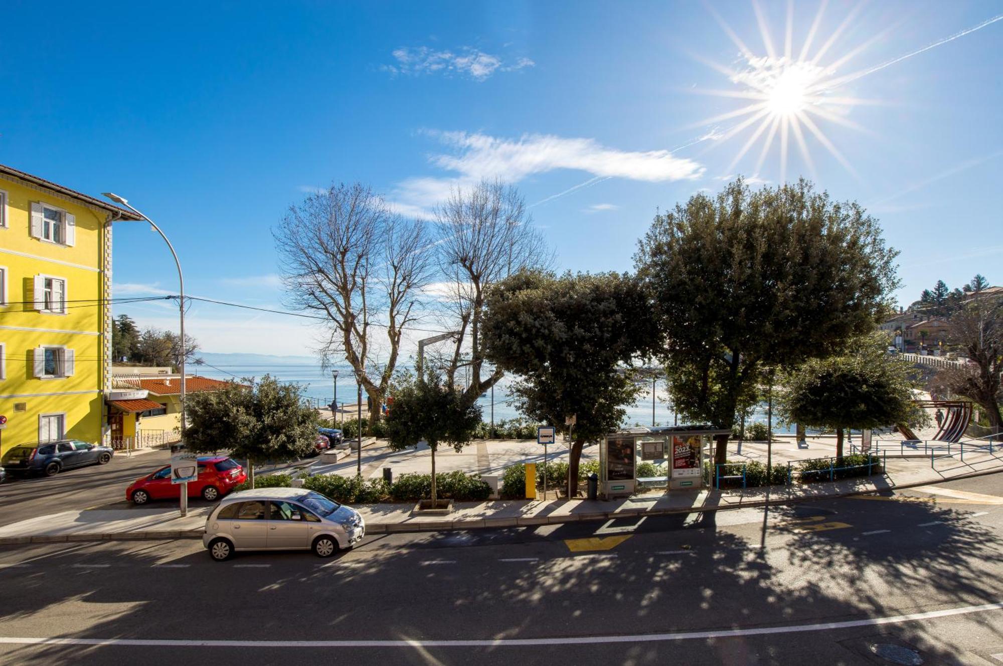 Apartments Anaika At The Beach, Opatija Esterno foto