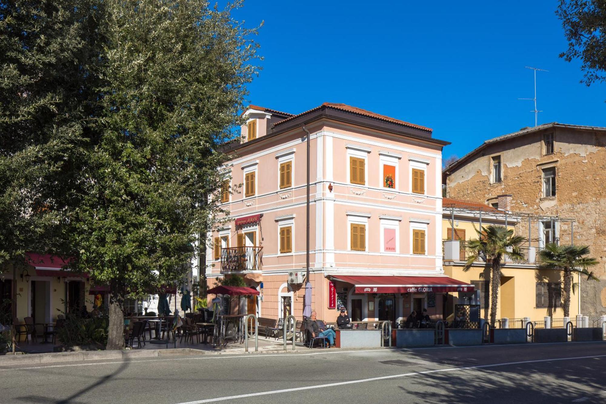 Apartments Anaika At The Beach, Opatija Esterno foto